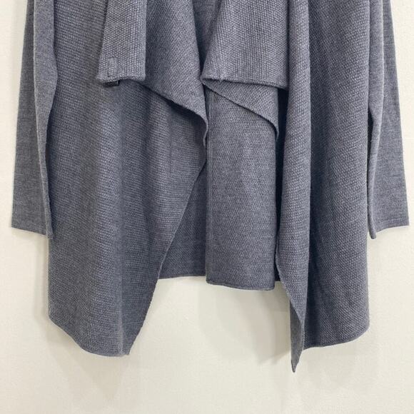 Tahari Waterfall Cardigan Extra Fine Merino Wool Blend Women's Small Gray - Picture 5 of 9